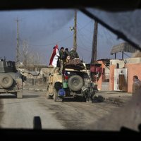 Irākas spēki no 'Daesh' atguvuši vēl vairākus Mosulas rajonus