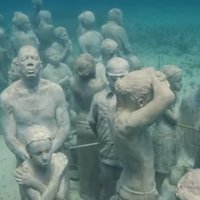 Skulptūras zem ūdens: neparastais muzejs pie Kankunas, kas atrodas jūras dzelmē