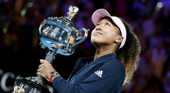 Sevastovu uzvarējusī Osaka triumfē 'Australian Open', kļūstot par pasaules pirmo raketi