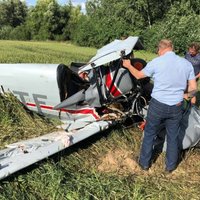 Lidmašīnas avārija Bauskas novadā notikusi ārkārtas nosēšanās mēģinājuma laikā