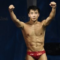 Ķīnas daiļlēcēju triumfs turpinās arī sacensībās no 3 m tramplīna