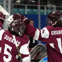 Latvijas 3x3 hokejisti kļūst par Jaunatnes ziemas olimpisko spēļu čempioniem