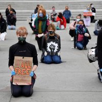 Austrālijas tiesa pandēmijas dēļ aizliedz protestus pret rasismu