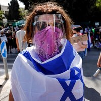 Израиль начал выход из повторного локдауна