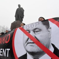 "Скорее за собаку проголосую". Почему Старый Крым не любит Порошенко