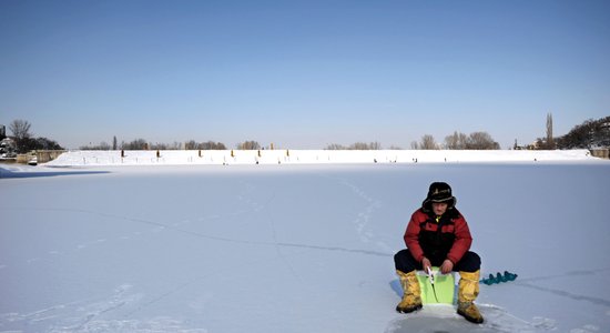 За хождение по тонкому льду будут штрафовать на 50 латов