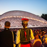 Vēlreiz virzīs izskatīšanai pašdarbības koru un dejotāju vadītāju algu palielinājumu