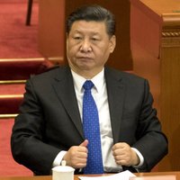 Си Цзиньпина переизбрали главой Китая, удалив из зала журналистов