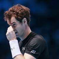 Lielbritānijas tenisisti pusfinālā zaudē Argentīnai un noliek Deivisa kausa čempionu pilnvaras