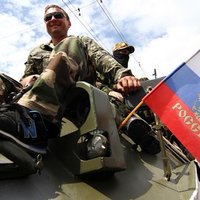 ВИДЕО: в Донецке восторженно встретили батальон "Восток" под флагами РФ