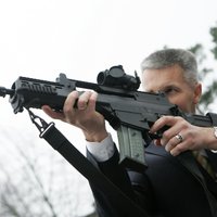 Министр обороны: прямой военной угрозы для Латвии на данный момент нет