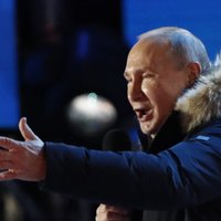 Путин выступил на митинге и ответил на вопросы по Украине и "делу Скрипаля"