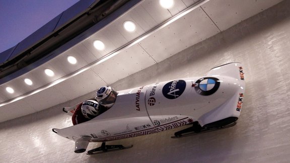 Latvijas vadošās bobsleja divnieku ekipāžas noslēdz pirmo sešinieku PK pēdējā posmā Latvijas vadošās bobsleja divnieku ekipāžas noslēdz pirmo sešinieku PK pēdējā posmā