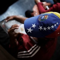 Venecuēla atceļ imunitāti opozīcijas parlamentāriešiem
