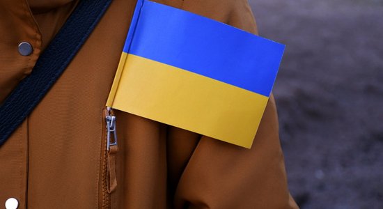 Aizsardzības komisija rosina turpināt atbalstu no kara bēgošajiem Ukrainas iedzīvotājiem