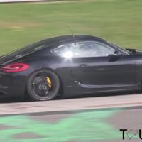 Video: Šādi skan 'Porsche' ar četrcilindru motoru