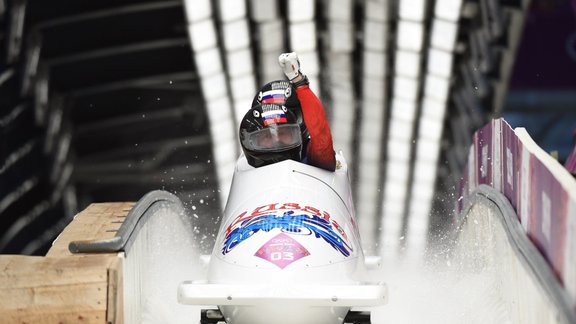 Aleksandrs Zubkovs, bobslejs