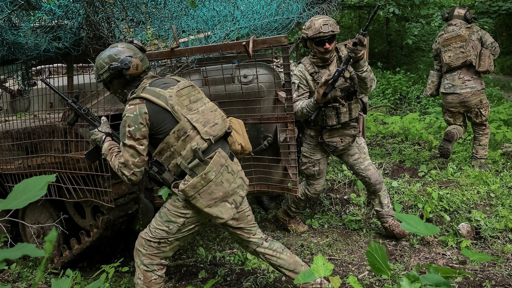 NATO varētu piešķirt Ukrainai 70 miljardus eiro, raksta "Pol