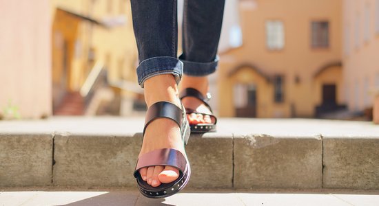 Ērti un gaumīgi: sandales, ko nēsāt visas vasaras garumā