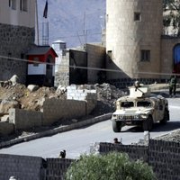Jemenā 'Houthi' ielenkuši premjera Bahaha rezidenci