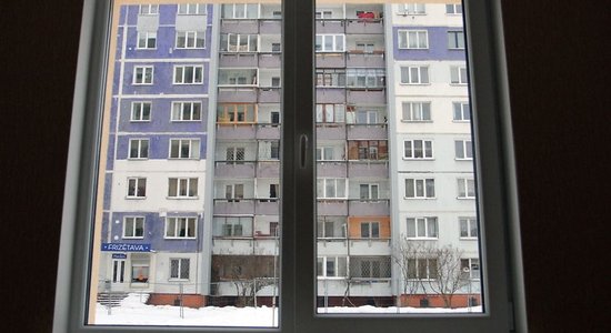 Слишком дорогие коммунальные услуги в городах Латвии - это не "фейк", считает экономист Банка Латвии Красноперов