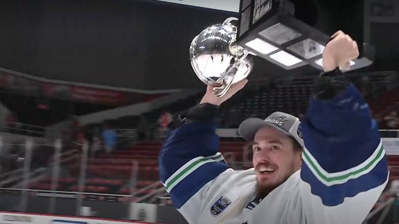 Šilovs vērtīgākais spēlētājs; Abotsfordas "Canucks" kļūst par Kaldera kausa ieguvējiem