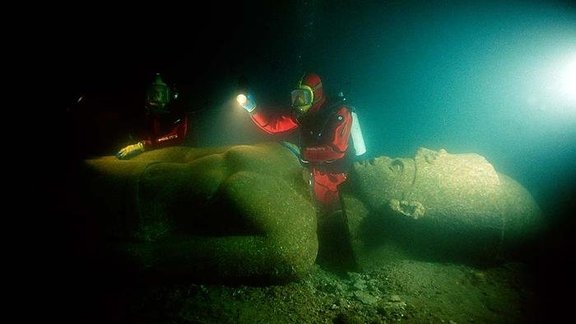 <a href="http://www.franckgoddio.org/projects/sunken-civilizations/heracleion.html" target="_blank" sl-processed="1">Franck Goddio</a>