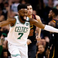 'Celtics' turpina perfekti spēlēt mājās un tuvojas NBA finālam