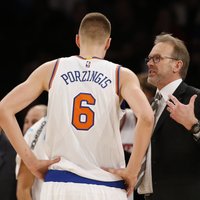 'Knicks' turpina zaudēt; Porziņģim piezīmju dēļ ierobežots spēles laiks