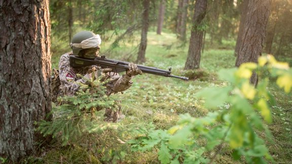Mācību laikā sestdien Jēkabpils novadā pārvietosies militārā tehnika un karavīri