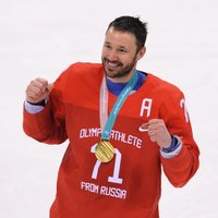 Hārtlija vadītais 'Avangard' noslēdz līgumu ar krievu hokeja zvaigzni Kovaļčuku