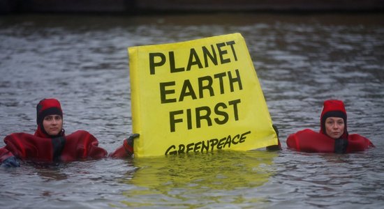 Greenpeace жестко критикует Меркель за торможение политики ЕС по климату