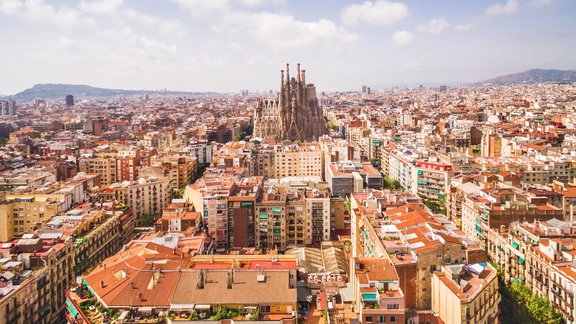 Barselona Sagrada Familia katedrāle jumti 