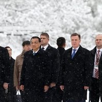 ФОТО: В Латвию впервые прибыл премьер Китая