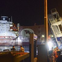 В Генуе судно врезалось в диспетчерскую вышку: трое погибших