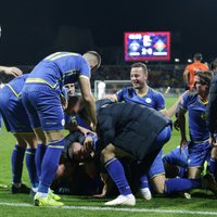 Kosovas futbola izlase turpina pārsteigt UEFA Nāciju līgā