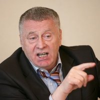 Žirinovskis mudina pārdēvēt Krimu