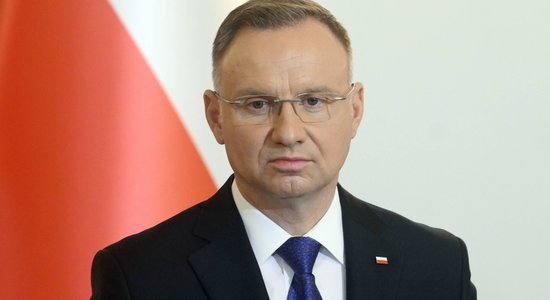 Polijas prezidentu kritizē par līdzjūtības paušanu irāņiem