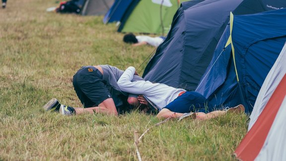 Positivus 2016 - apmeklētāji ierodas telšu pilsētiņā - 11