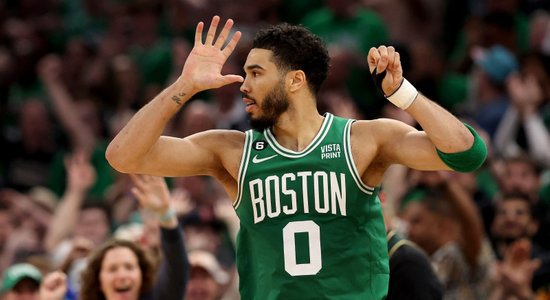 Porziņģis izlaiž vēl vienu spēli; "Celtics" nosargā panākumu Minesotā