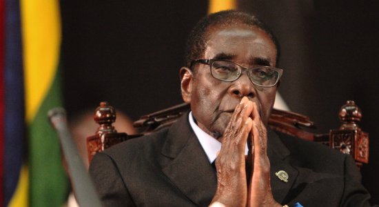 Mugabe: Zimbabves nedienās vainojams Lielbritānijas ekspremjers Blērs