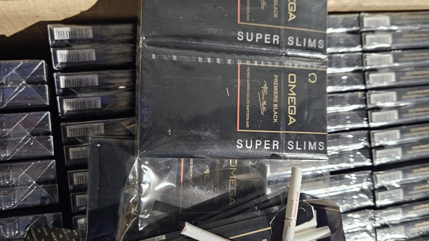 Lithuanian Arrested in Riga Over Massive Cigarette Smuggling Ring