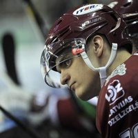 ИИХФ отберет у латвийского хоккеиста Павлова диплом за 8-е место