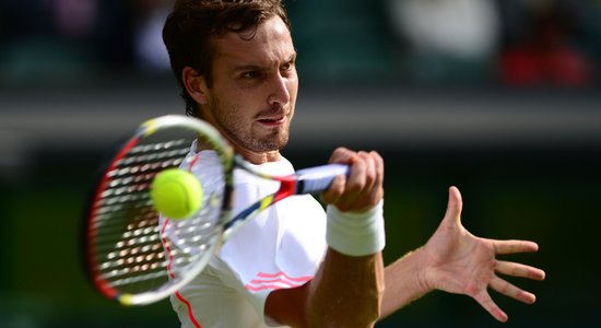 Gulbis turpina savu uzvaru sēriju arī Indianvelsas pamatturnīrā