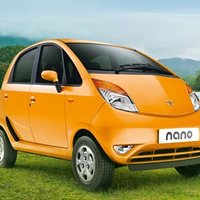 Indieši modernizējuši pasaulē vislētāko auto 'Tata Nano'