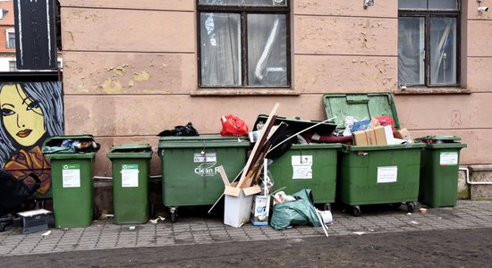 Объявлен повторный конкурс на предоставление услуг по вывозу мусора в Риге