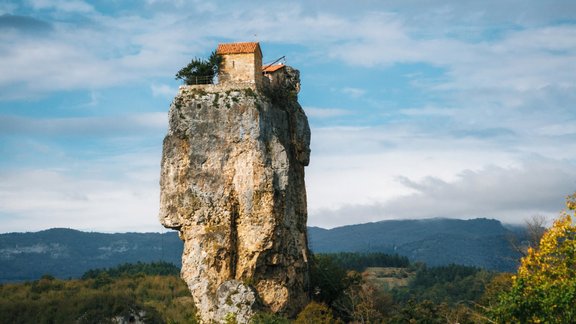 Katskhi pillar, Gruzija