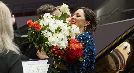 Foto: Agnese Egliņa un Rapsodija blūza stila 'Lielajā dzintarā'