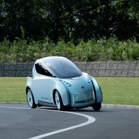 'Nissan' gatavo labāku elektromobili par 'Renault Twizy'