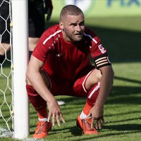 Bijušais Latvijas izlases futbolists Siņeļņikovs tiesā cenšas piedzīt parādu no 'Noah Jūrmala'